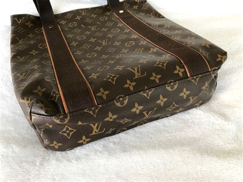 Louis Vuitton Cabas Beaubourg Tote 